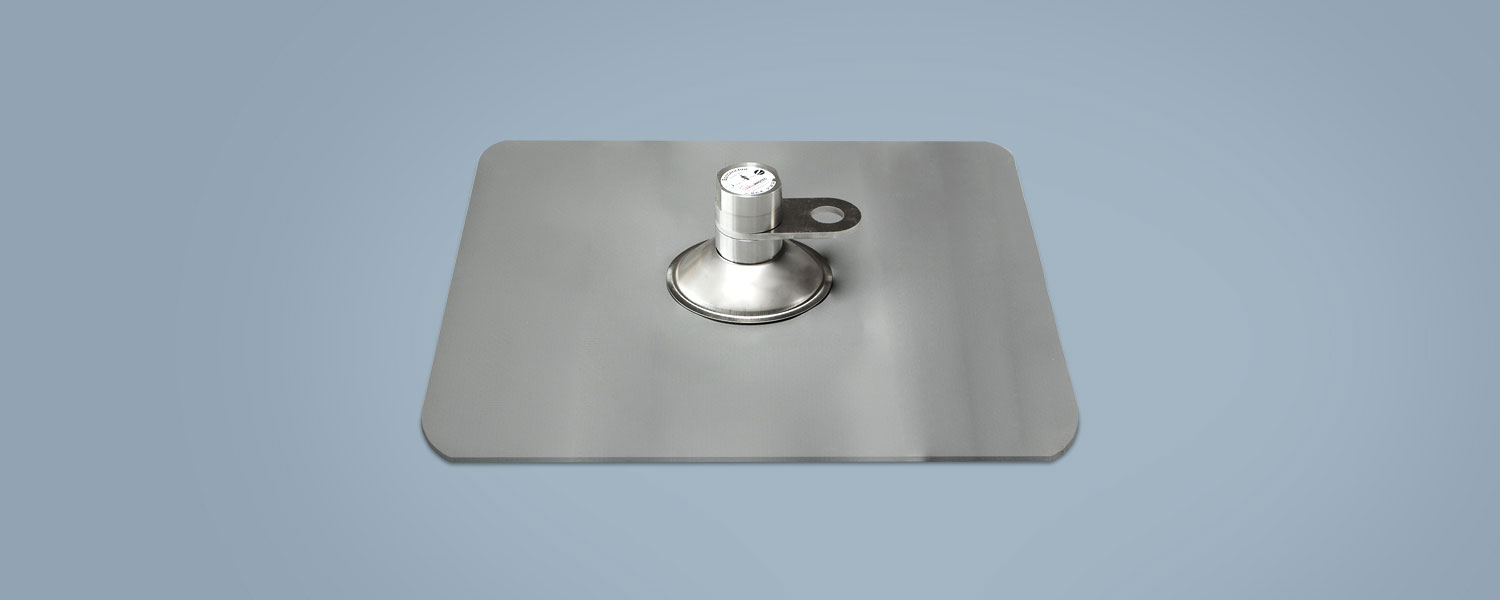 SpotAnchor AISI304 ﬁxed with one toggle bolt. The anchor is mobile on its axis