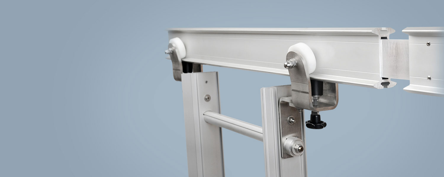 Safe ladder with foot rest